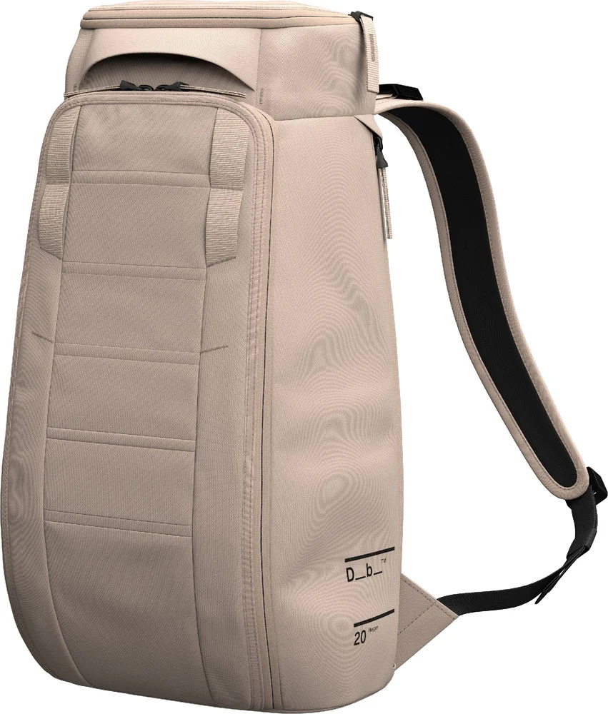 Hugger Backpack 20L v:798241 Hugger Backpack 20L v:798241